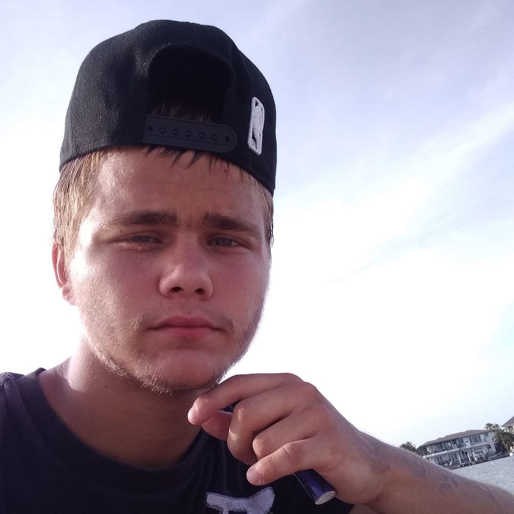 Meet your Posher, Drew